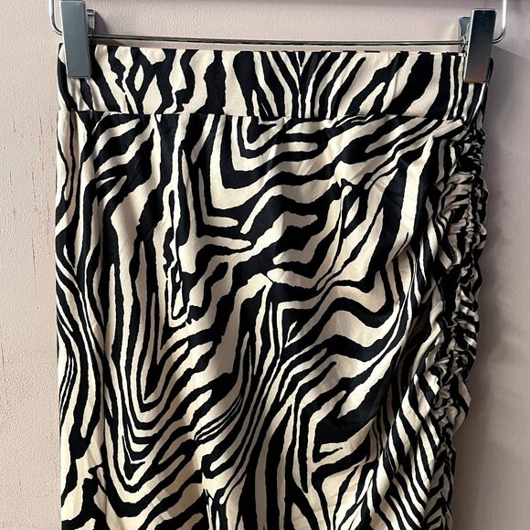SHEIN Tan & Black Zebra Striped Ruched Side-Slit Midi Skirt Size S NWOT - Picture 10 of 10